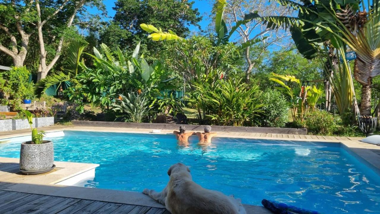 Villa Baies Roses サン・ル エクステリア 写真
